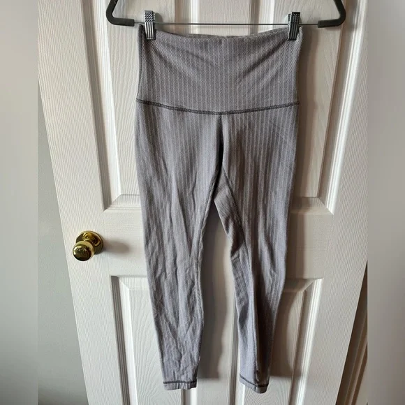 Lululemon Wunder Under Herringbone sz 6 - Picture 4 of 8
